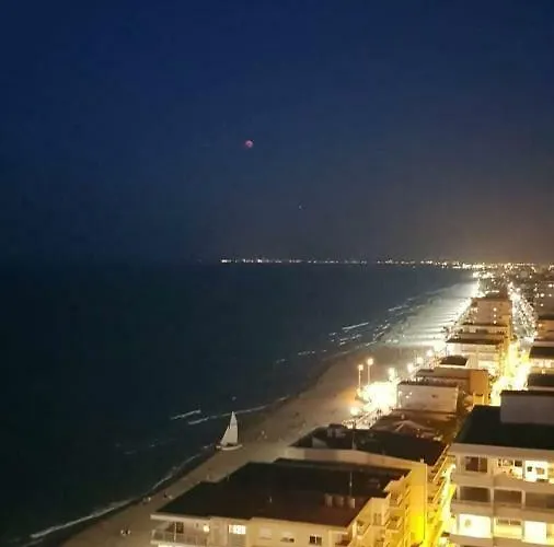 Un Rincon En El Mar *